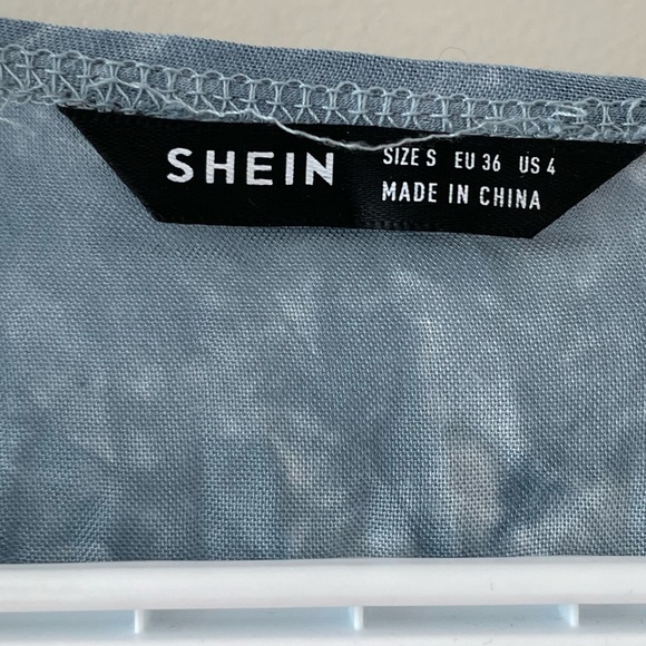 Tie dye flowy cover up - Picture 4 of 4